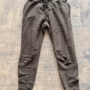 ALO Yoga Charcoal Gray Joggers